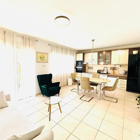 Apartment Sirius โปดสตรานา ภายนอก รูปภาพ