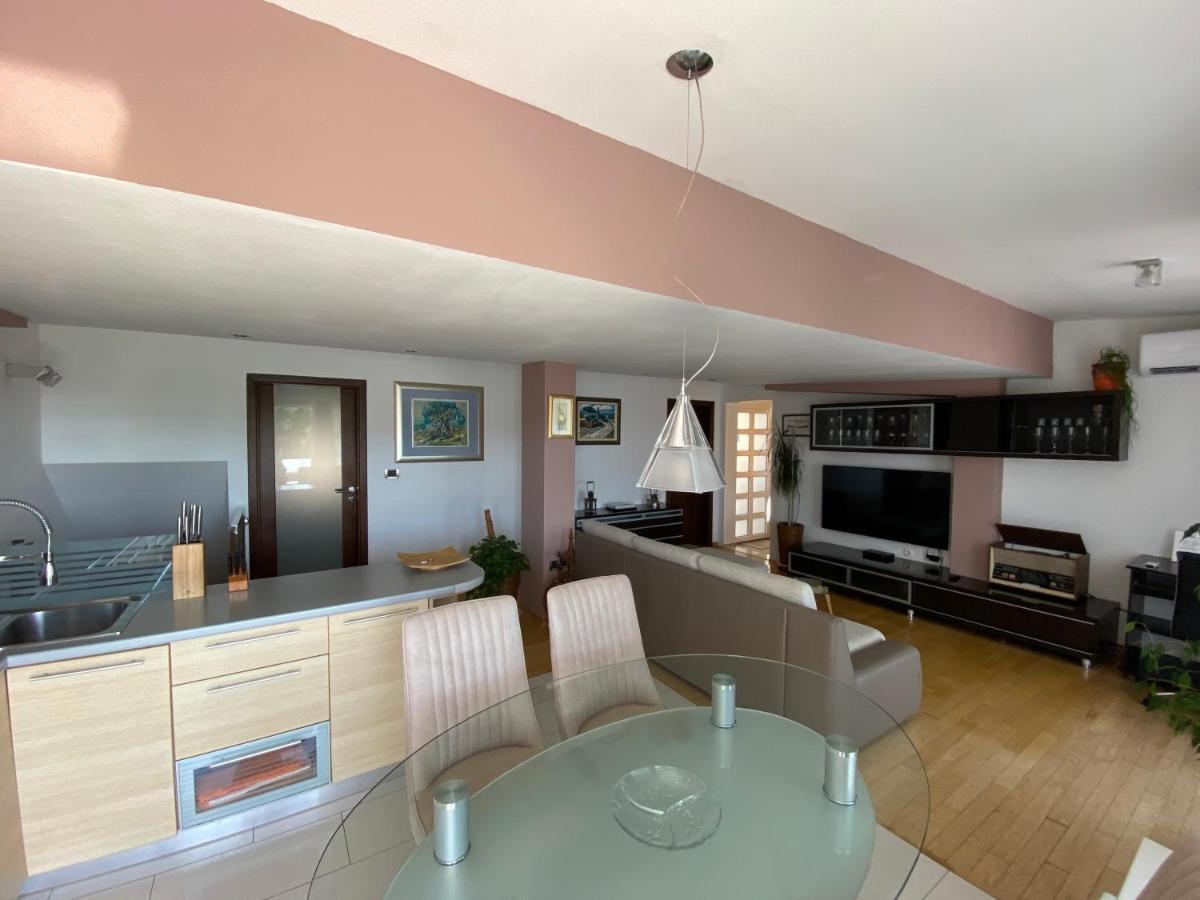 Apartment Sirius โปดสตรานา ภายนอก รูปภาพ