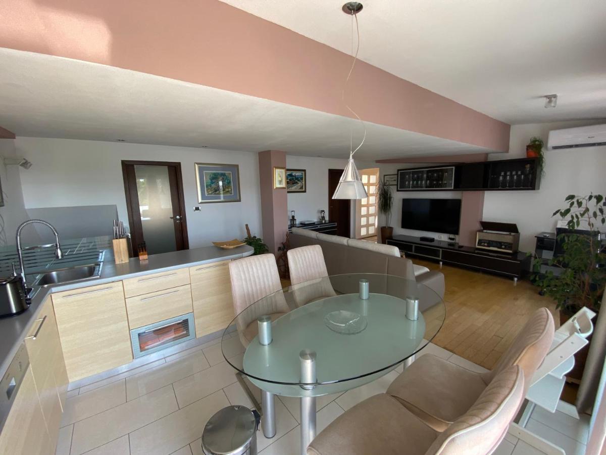 Apartment Sirius โปดสตรานา ภายนอก รูปภาพ