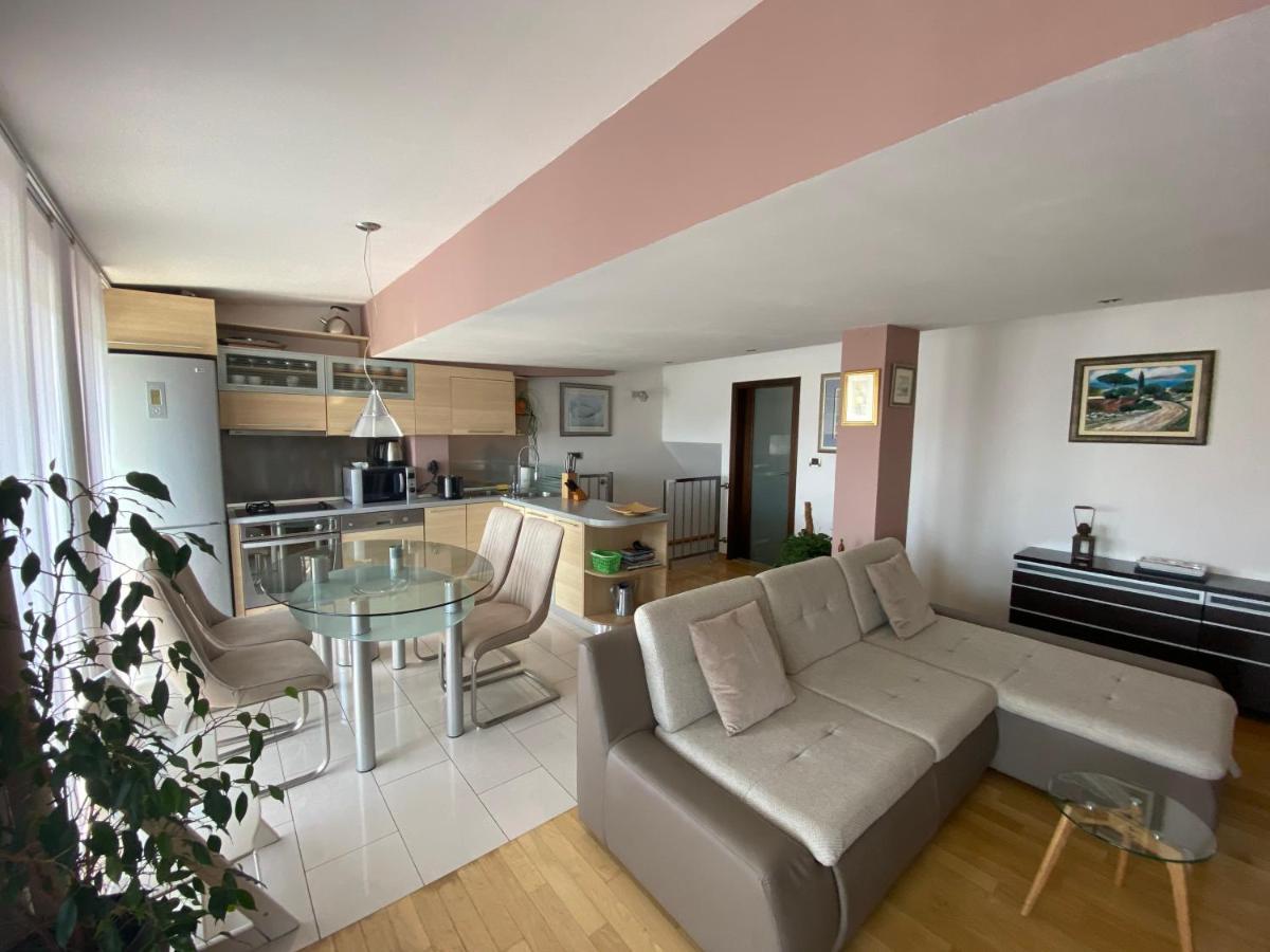Apartment Sirius โปดสตรานา ภายนอก รูปภาพ